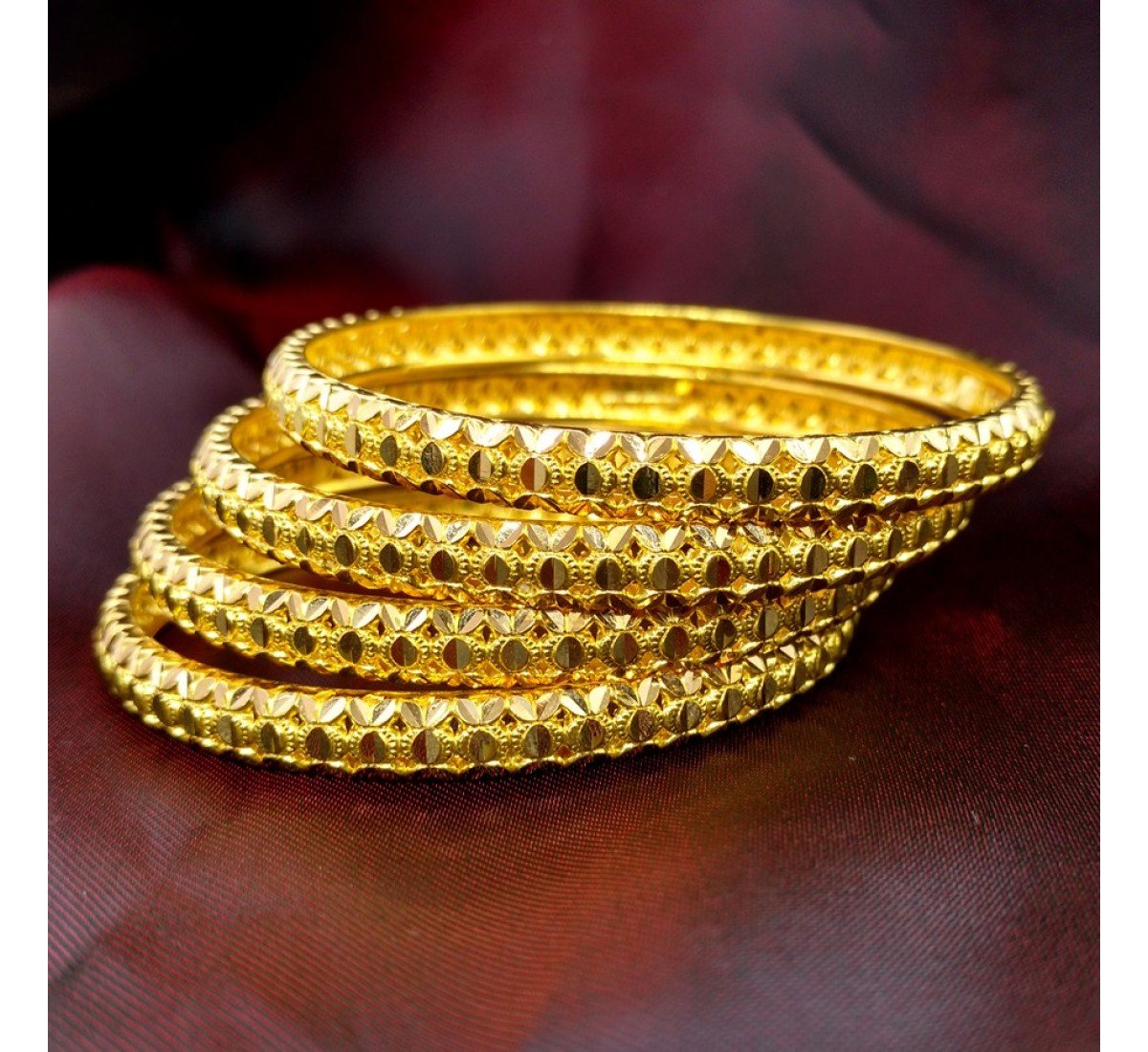 Mesh Charm Gold Bangles