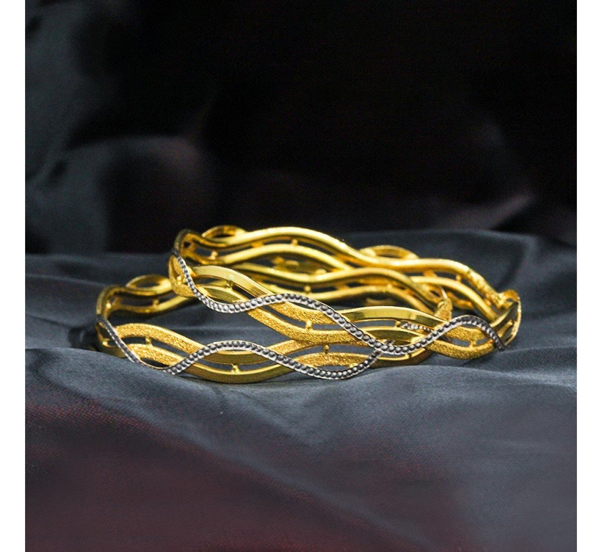 Aleanor Parnika Gold Bangles
