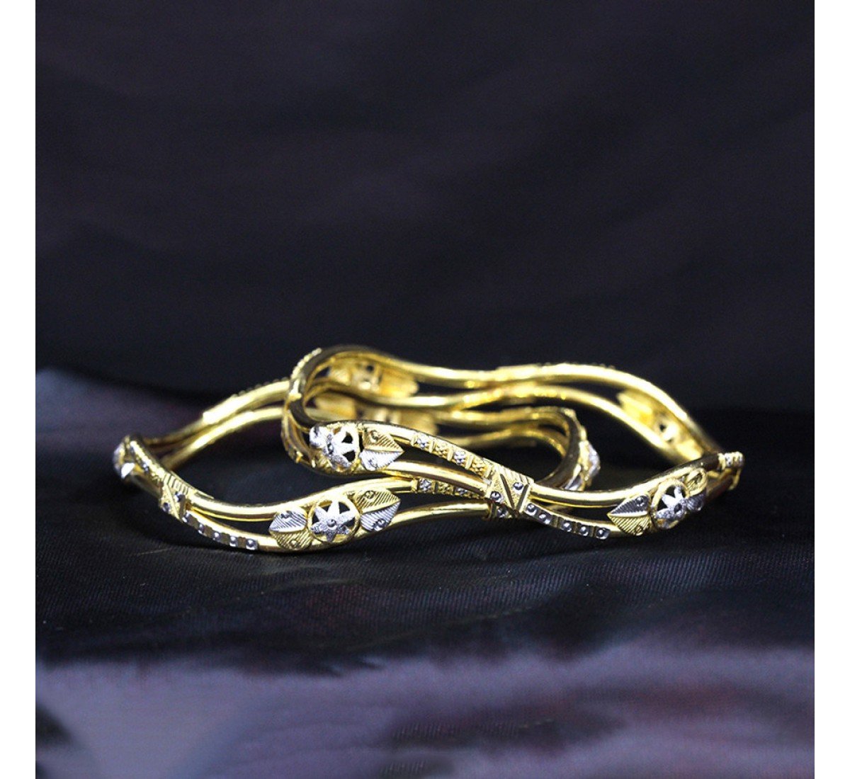 Niyomi Bhavana Gold Bangles