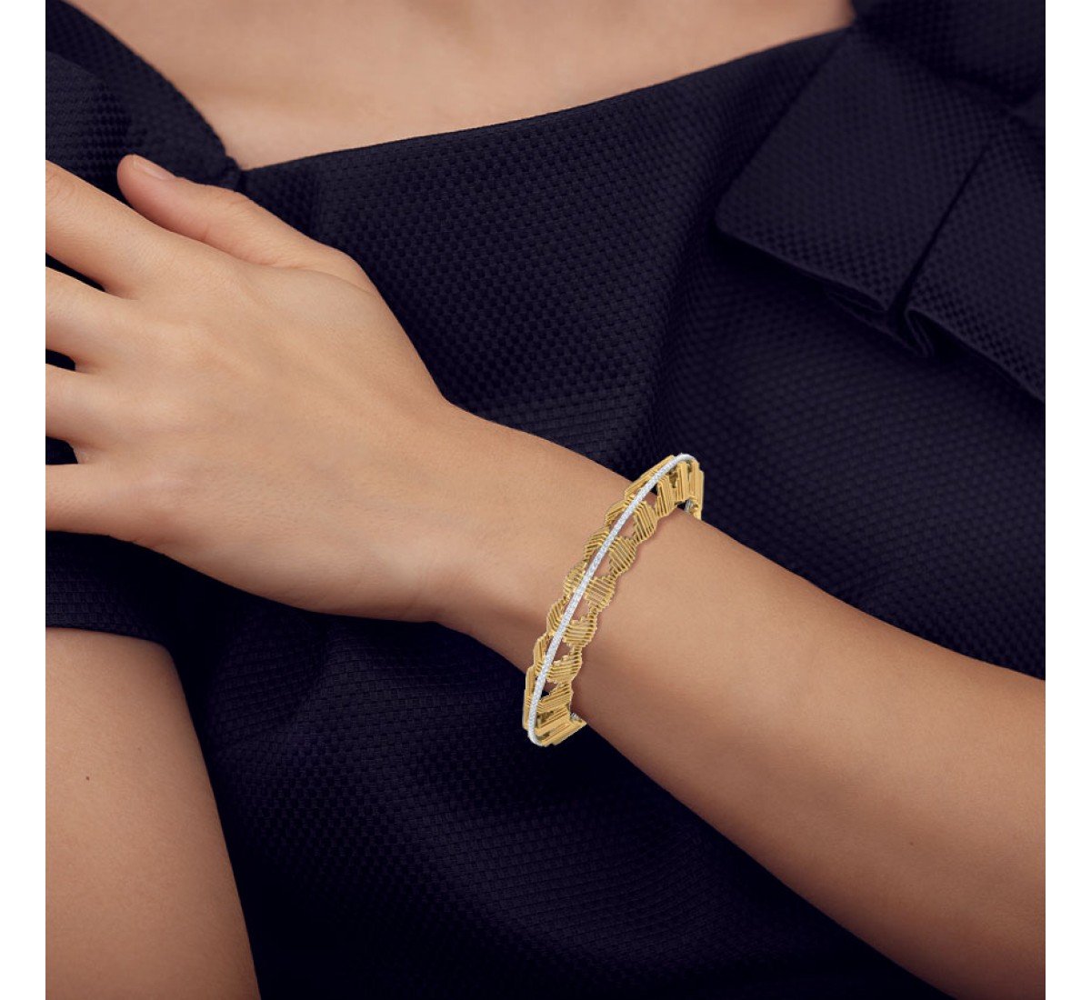 Chavi Aneya Diamond Bangles