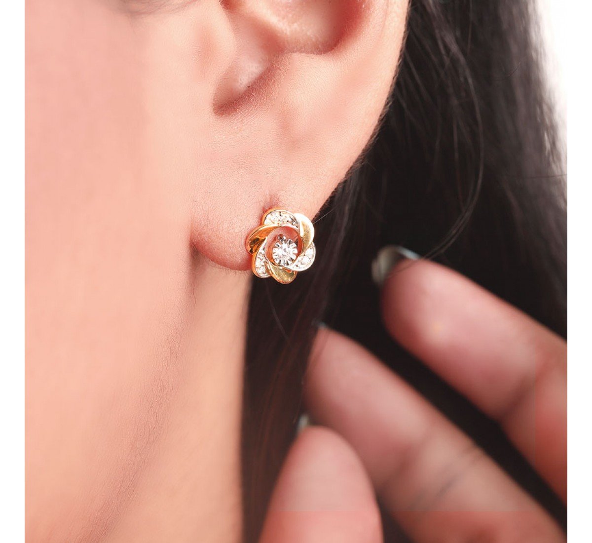 The Kinetic Diamond Earrings