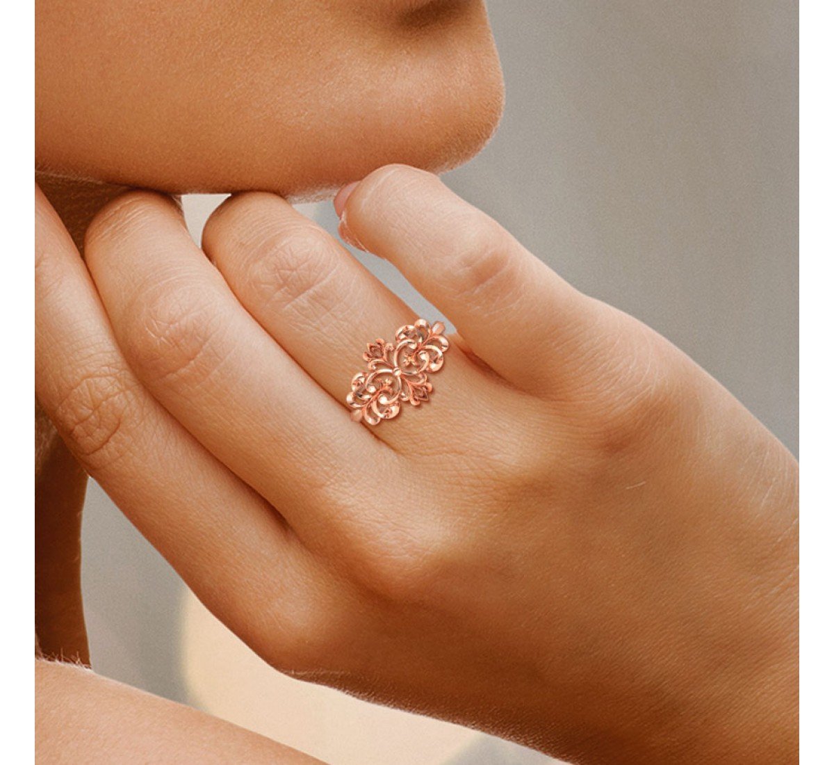 Shanice Darmah Gold Ring