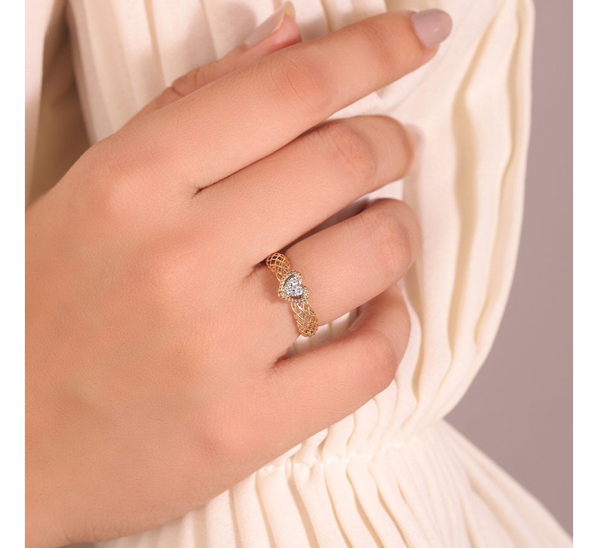 Amore Eterna Diamond Ring