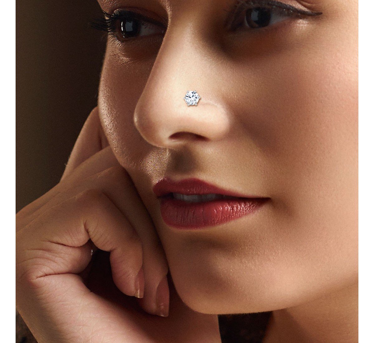 Oceanic Solitaire Nose Pin