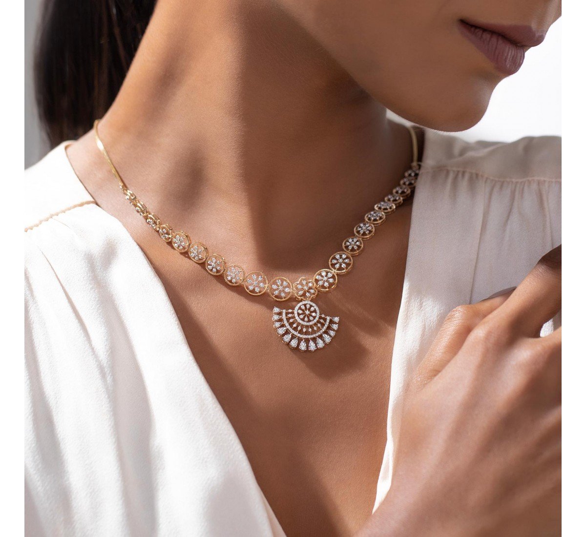 Taciturn Diamond Necklace