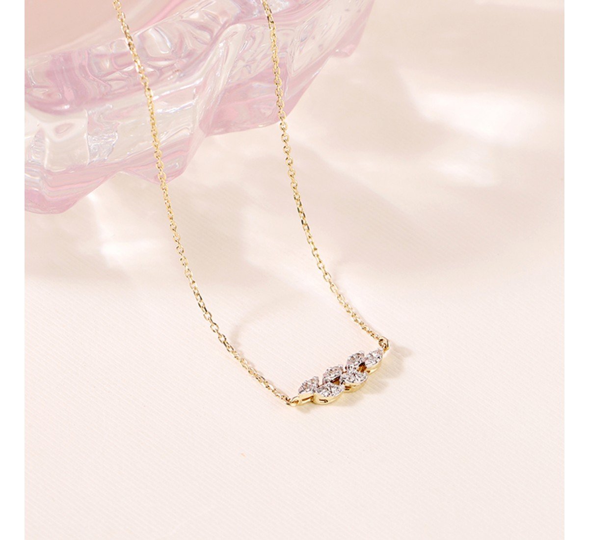 Wry Cluster Diamond Necklace