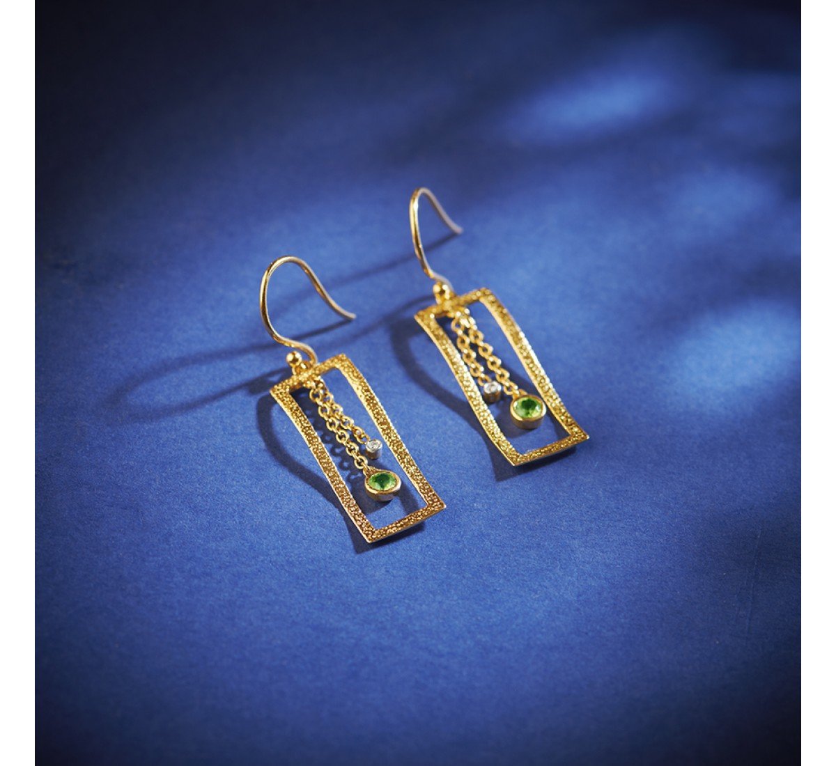 Queenly Pendulum Diamond Drop Earrings