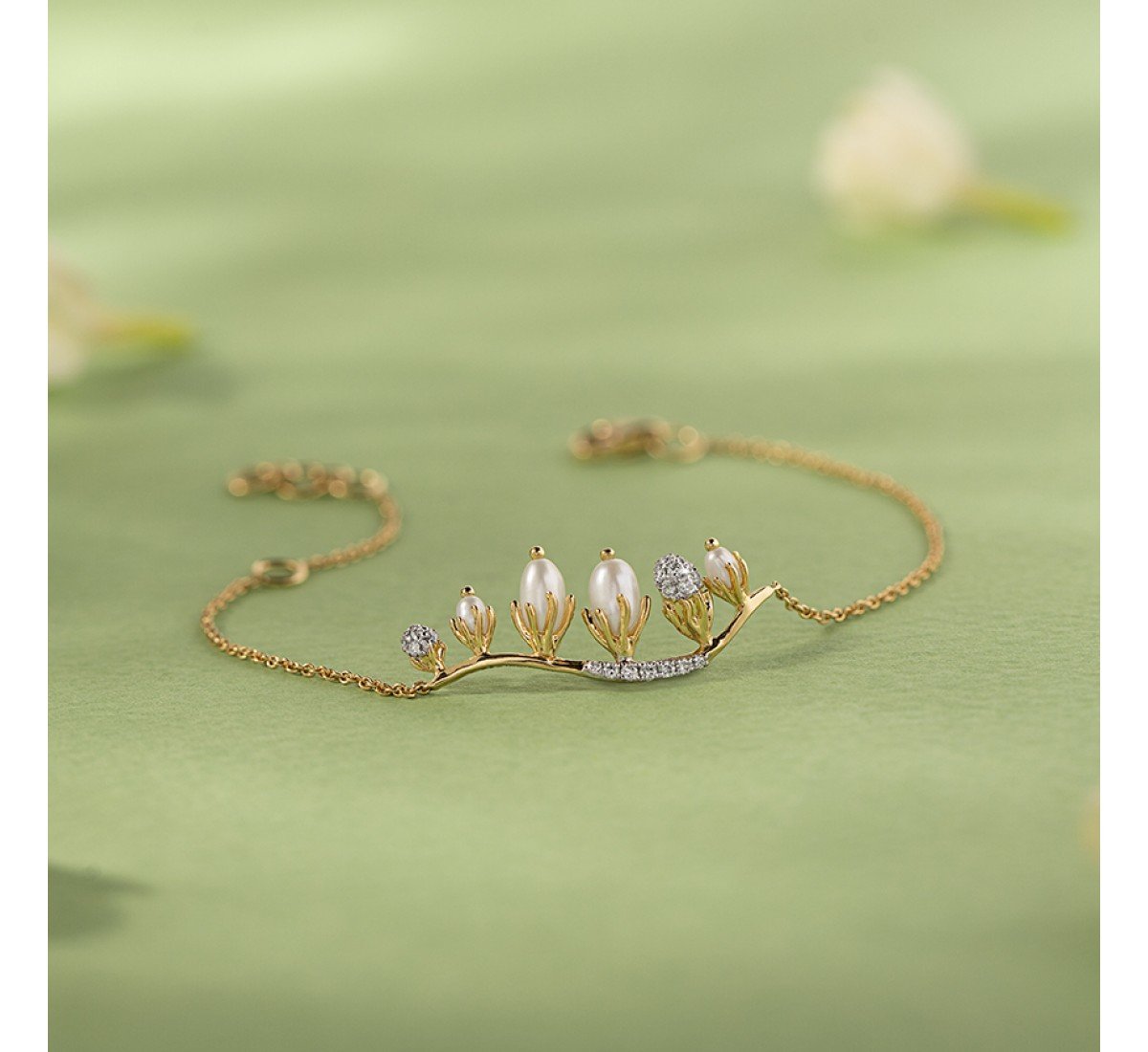 Grained Pearl Diamond Bracelet