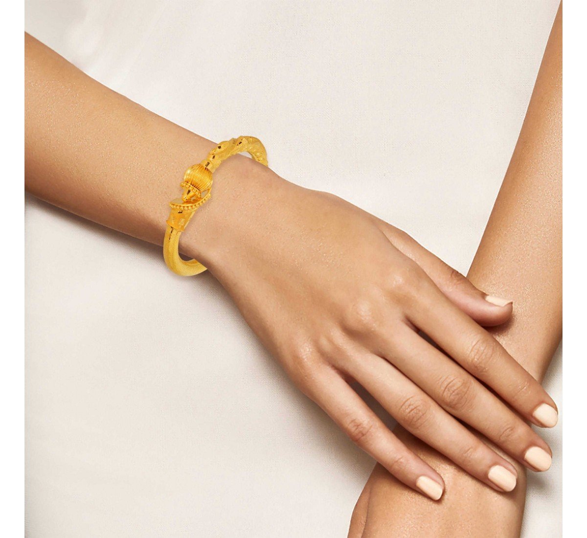 Amrita Enchant Gold Mukh Bangle