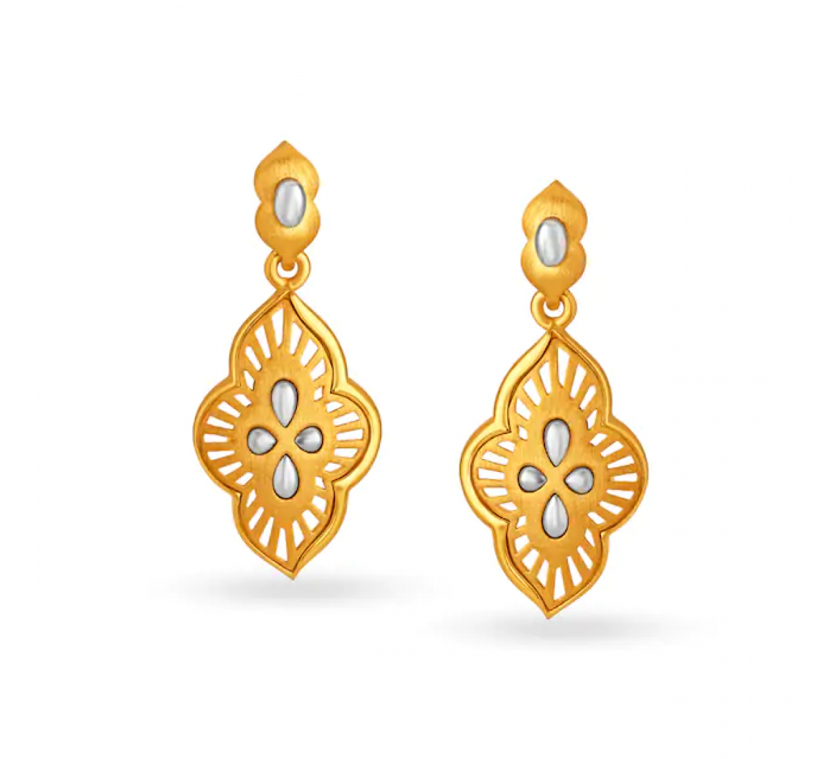 Alluring Gold Pendant Set