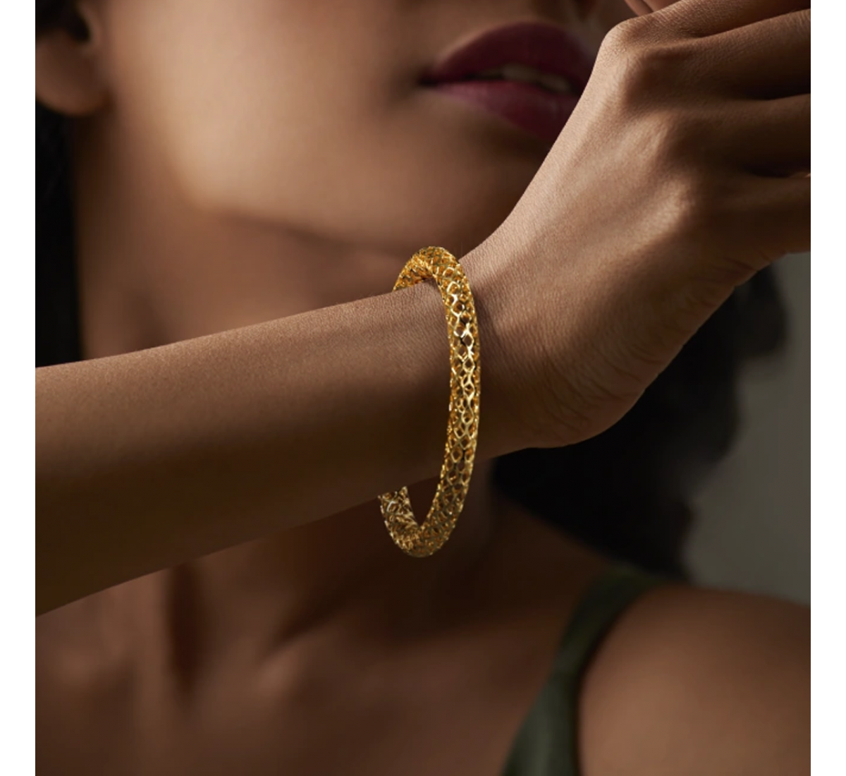 Shiza Gold Bangles