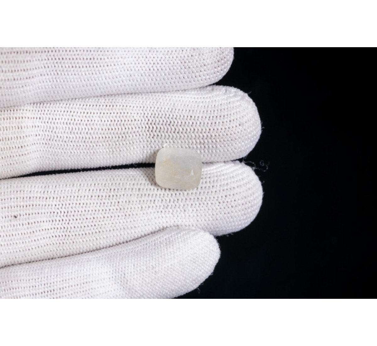 Natural White Sapphire 6.96 Carat