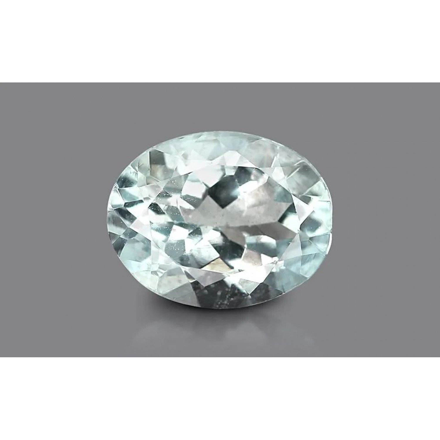 Aquamarine 10X8 MM 2.29 Carats