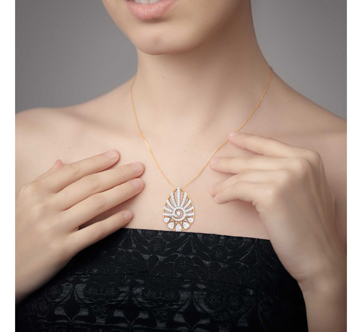 Cloverleaf Diamond Pendant