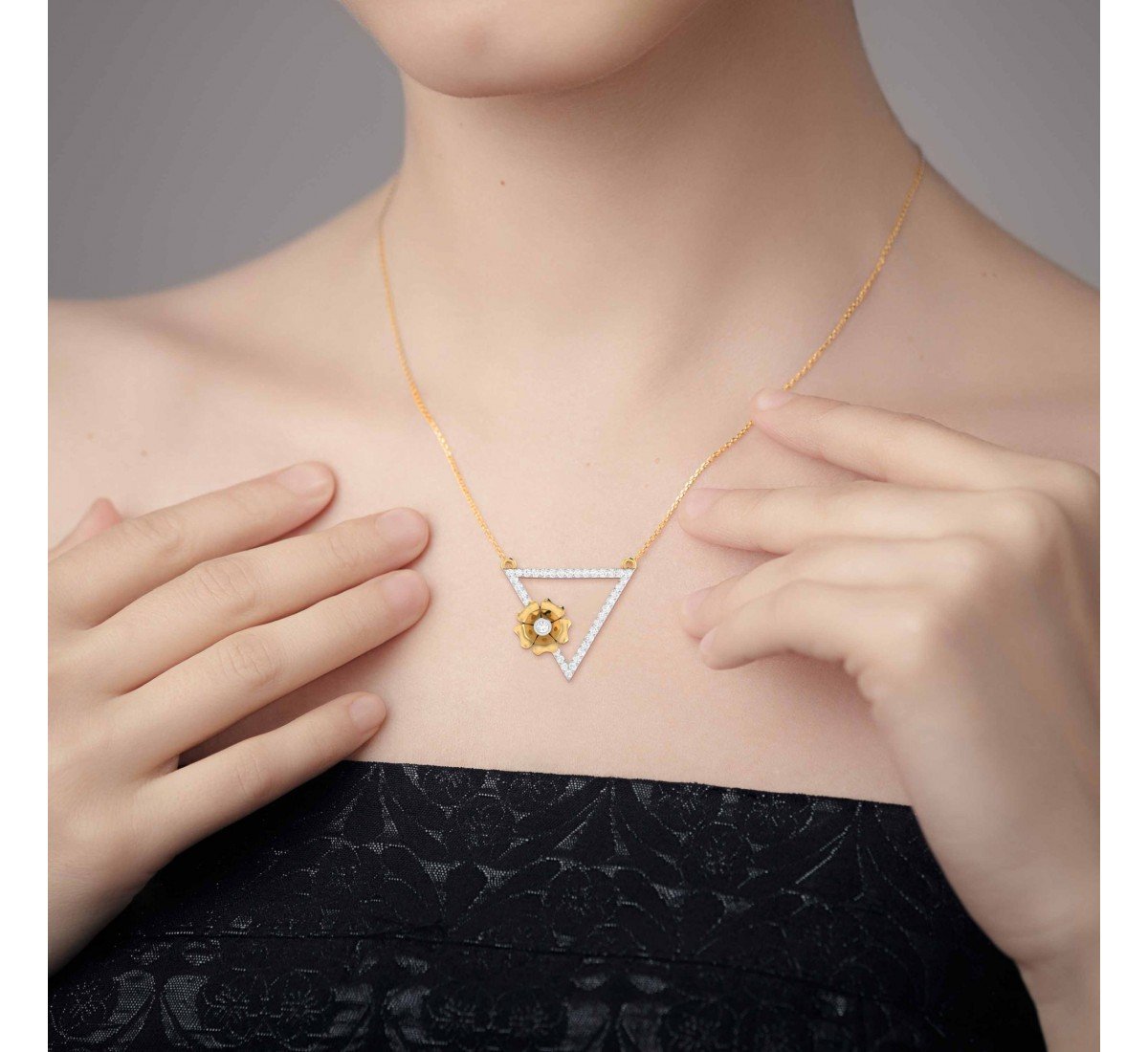 Trio Niyomi Diamond Pendant