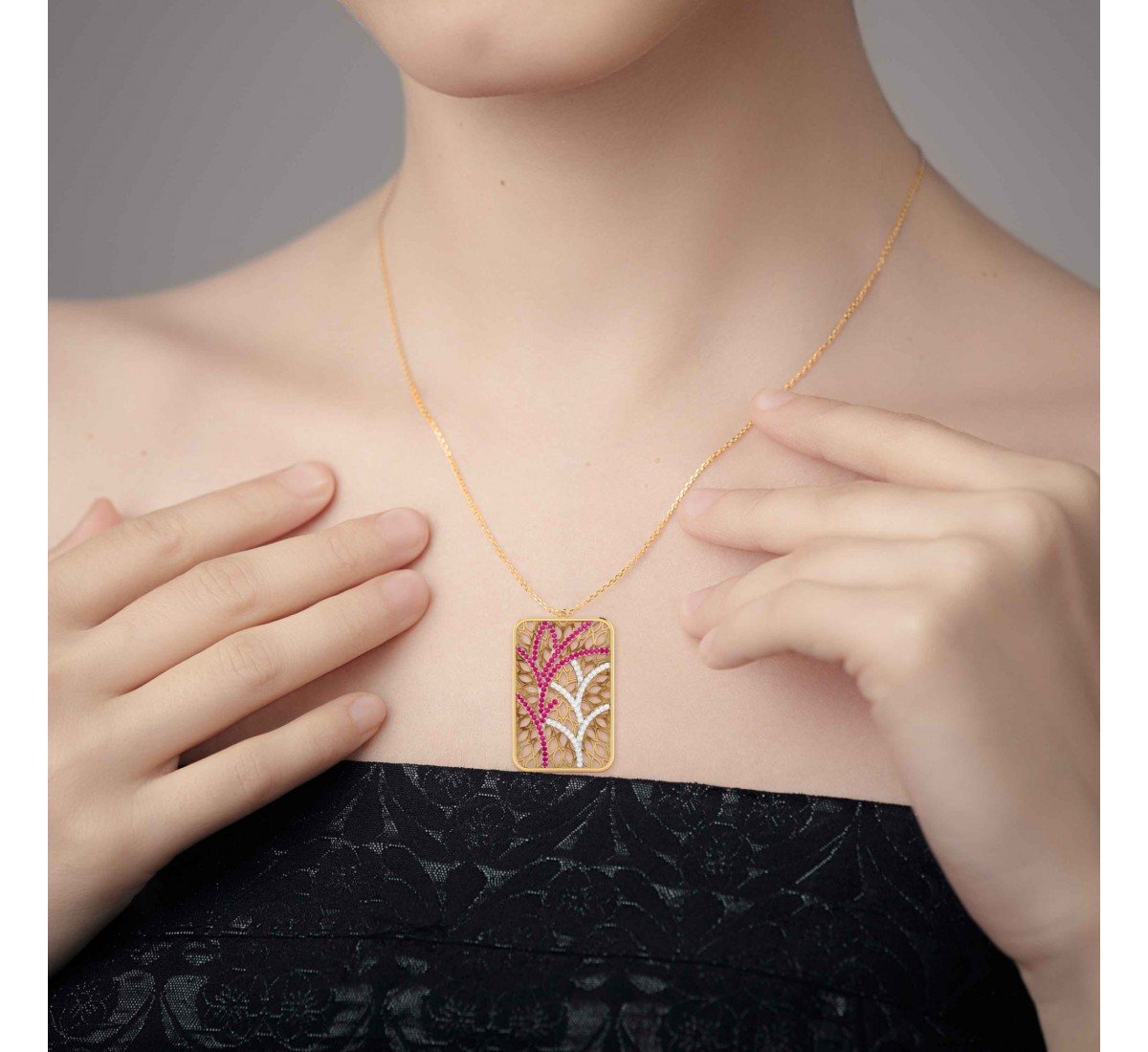 Daffodil Eesha Diamond Pendant