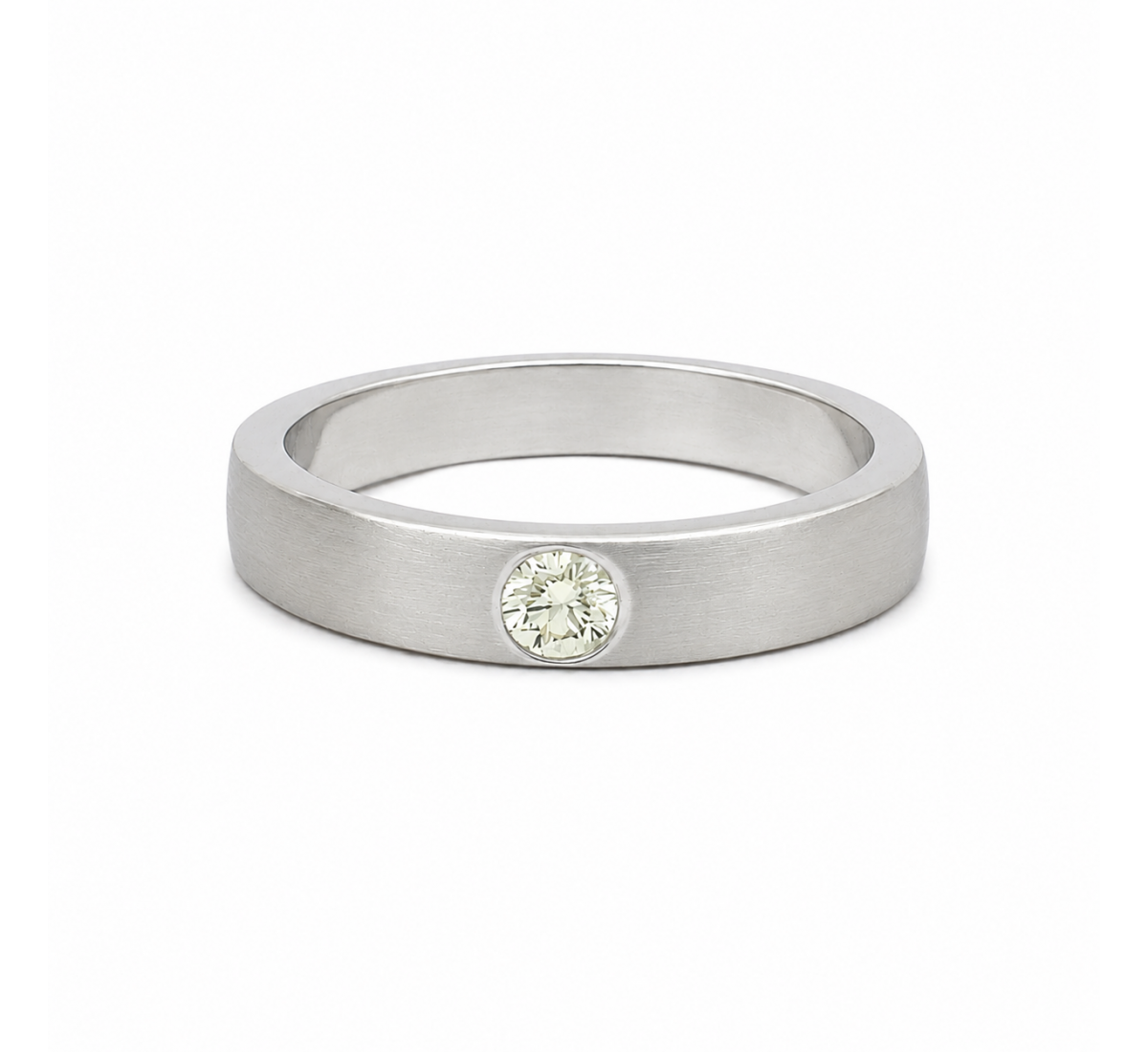 Gini Violane Diamond Ring