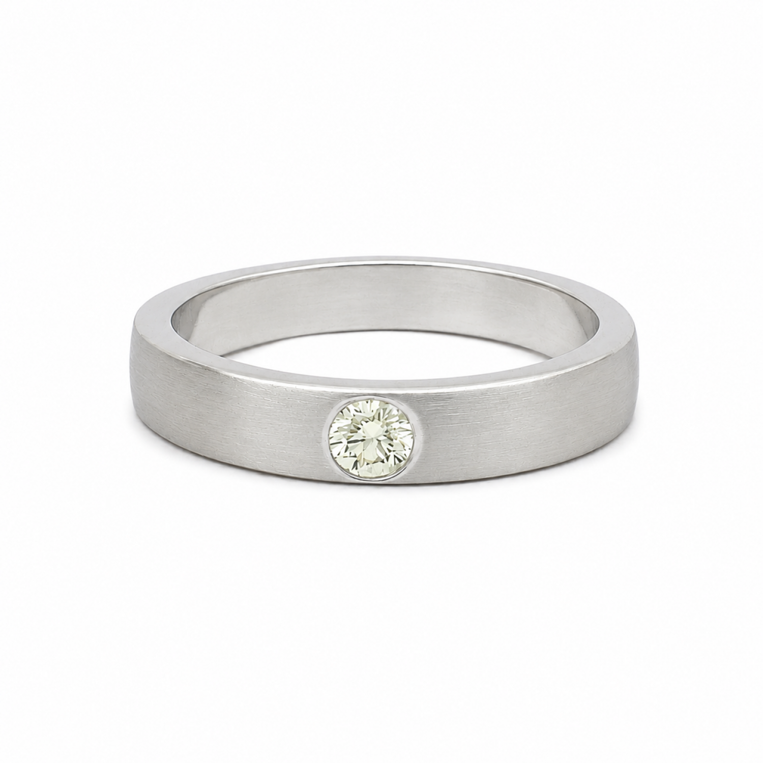 Gini Violane Diamond Ring