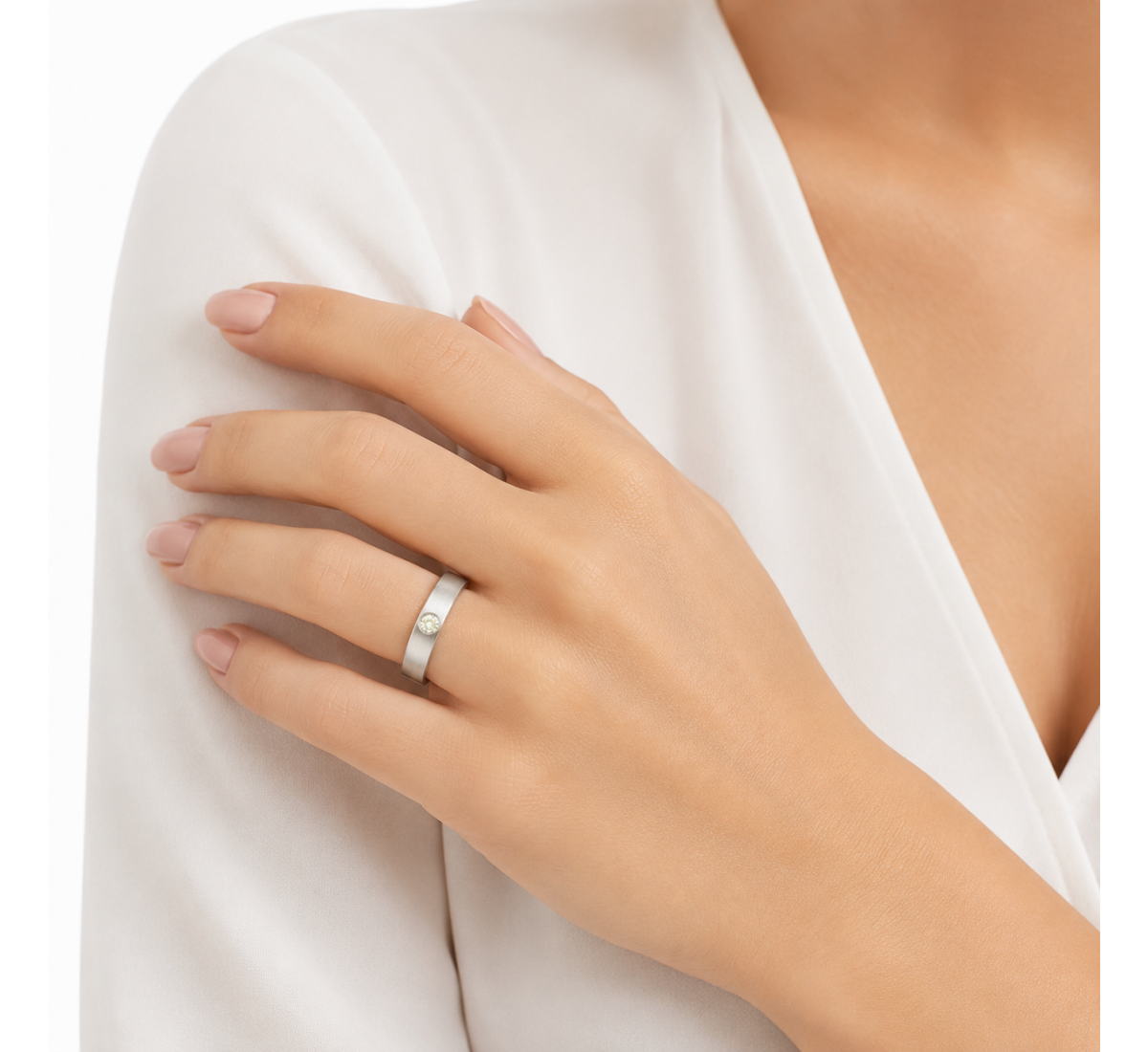 Gini Violane Diamond Ring