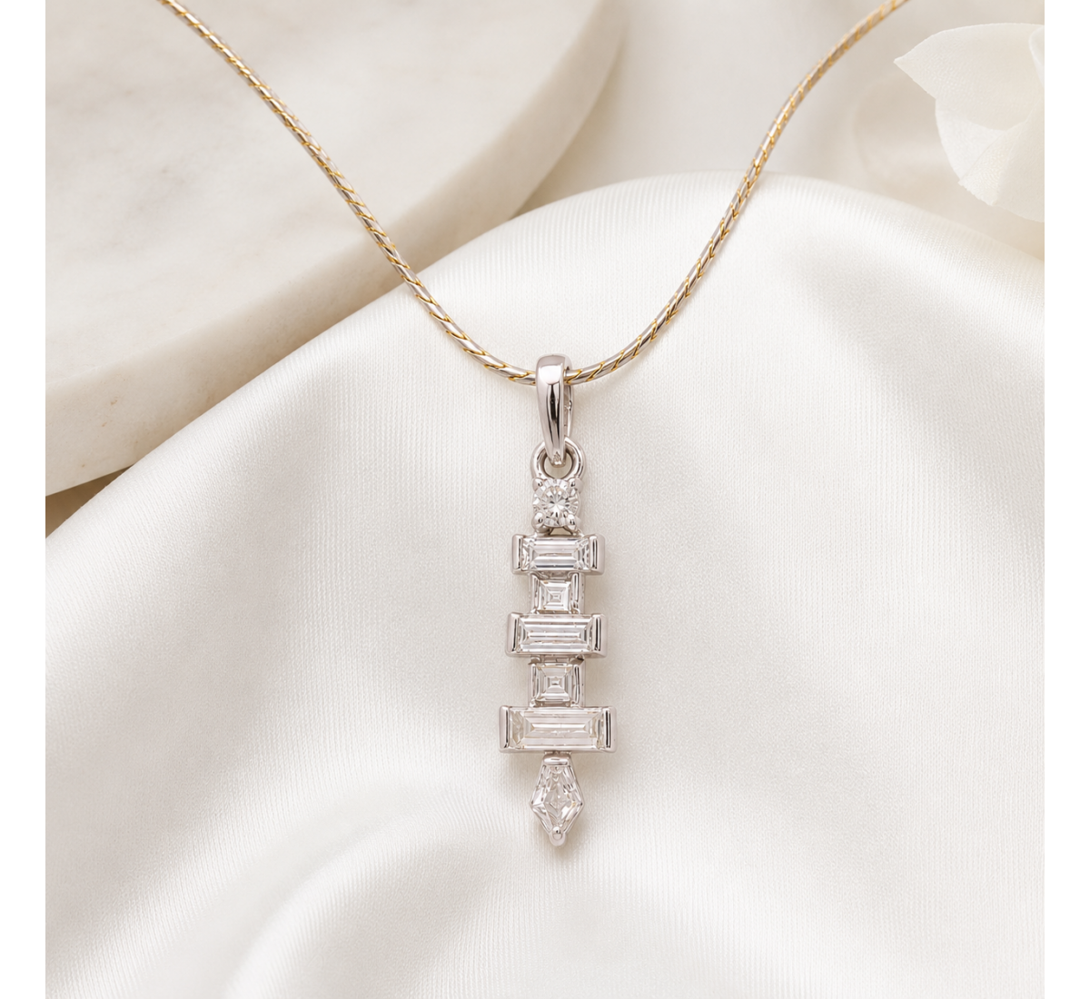 Annot Stud Diamond Pendant
