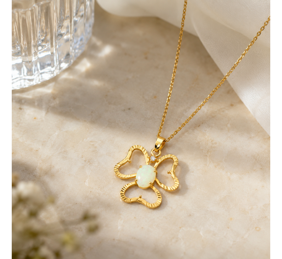 Vivant Diamond Pendant