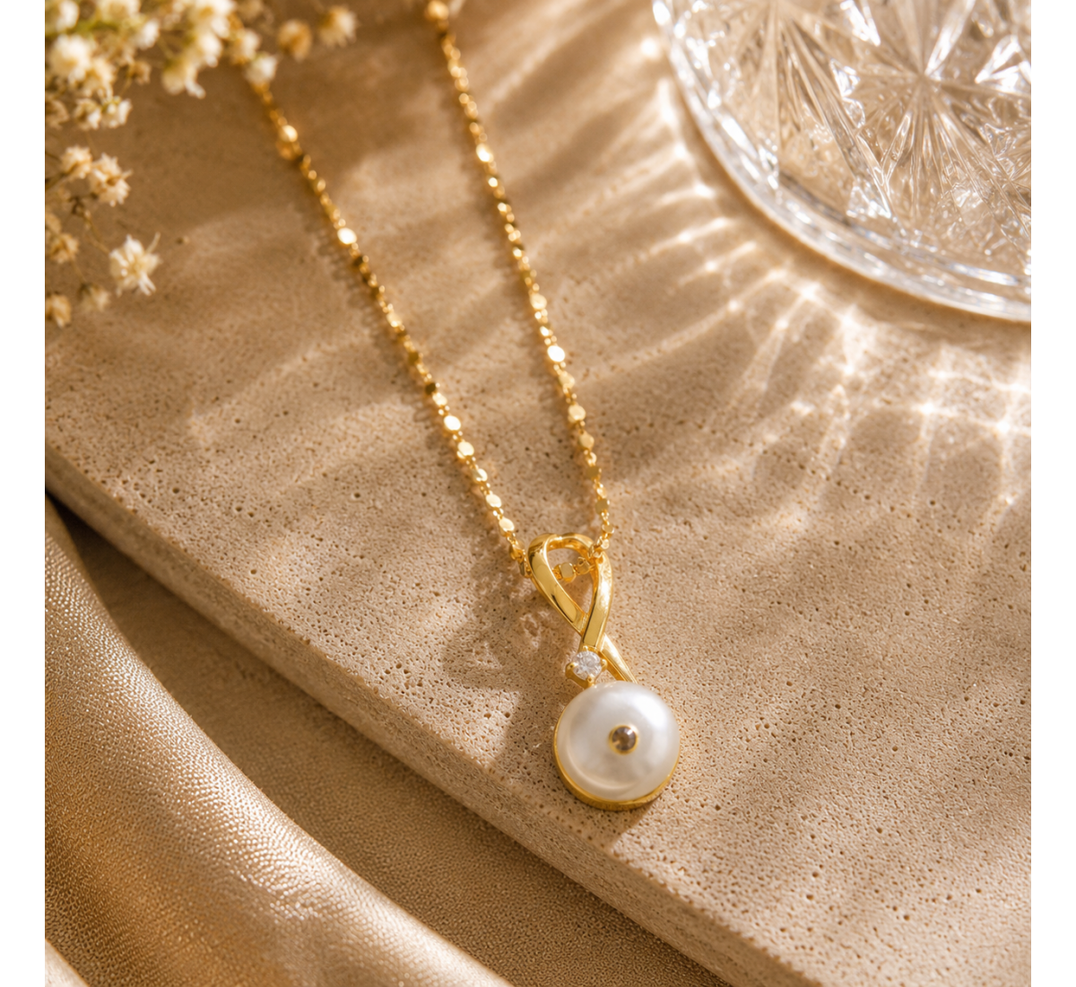 Rhytes Diamond Pendant
