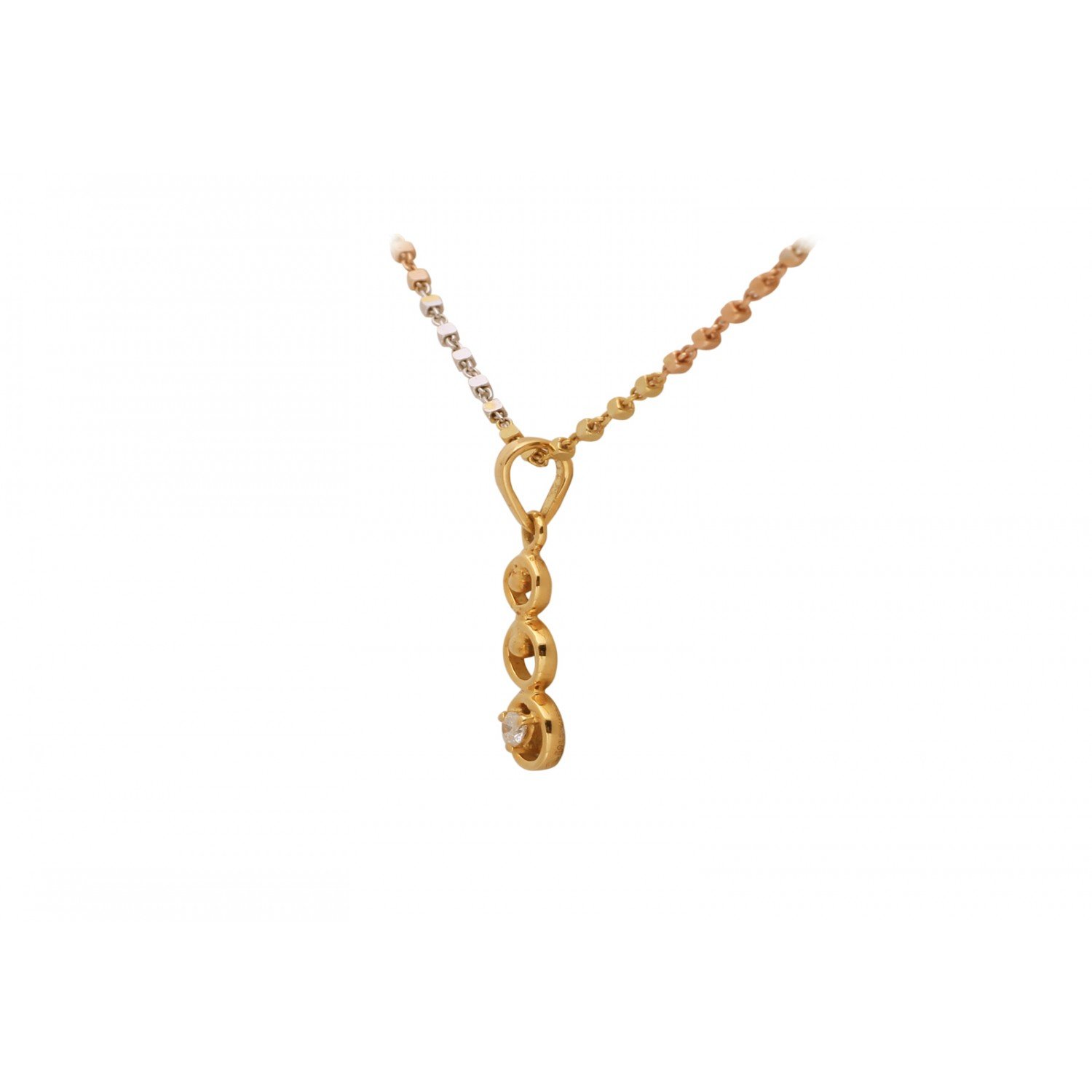 Overlap Queen Diamond Pendant