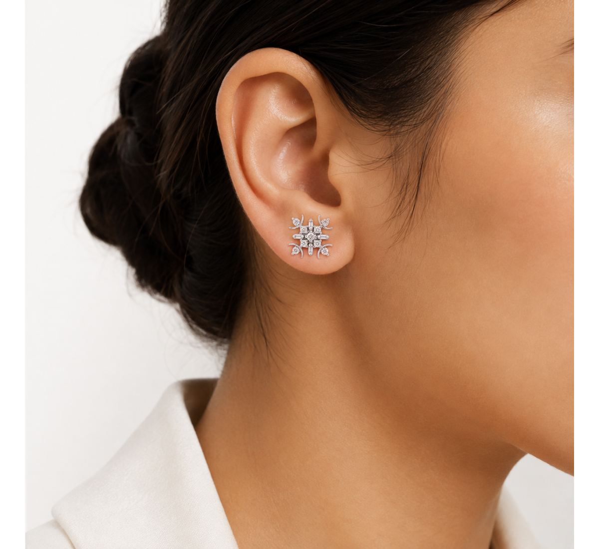 Nofia Stud Diamond Earrings