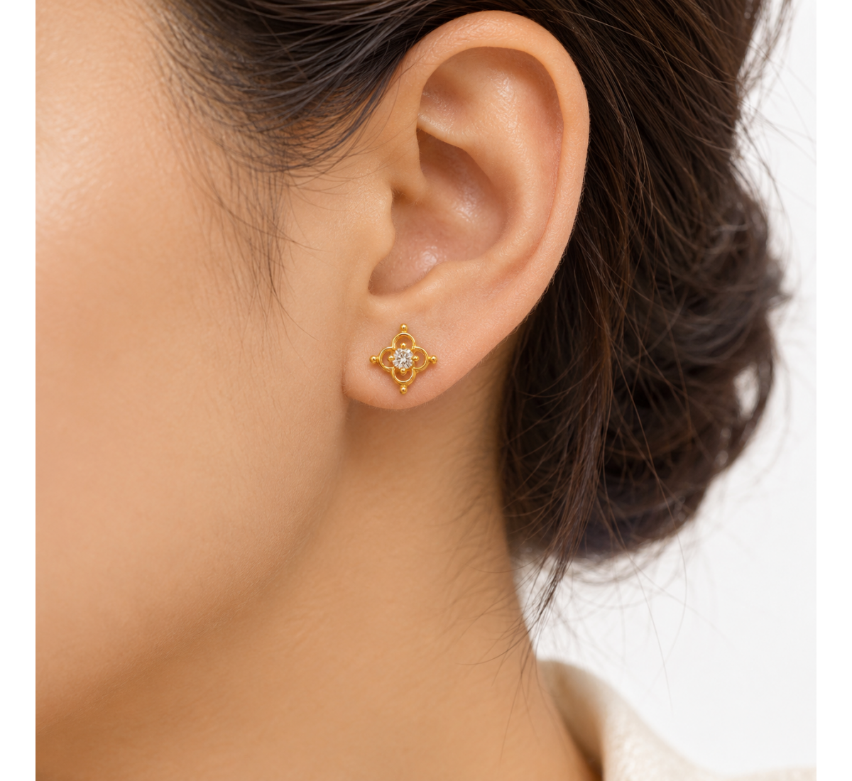 Hania Stud Diamond Earrings