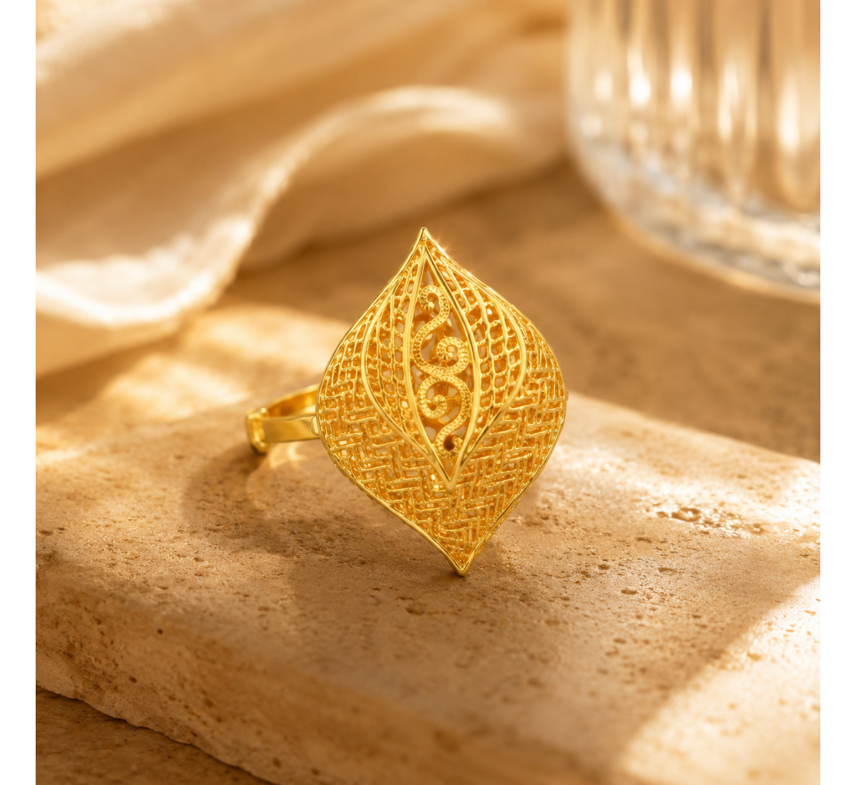 Torsade Gold Ring