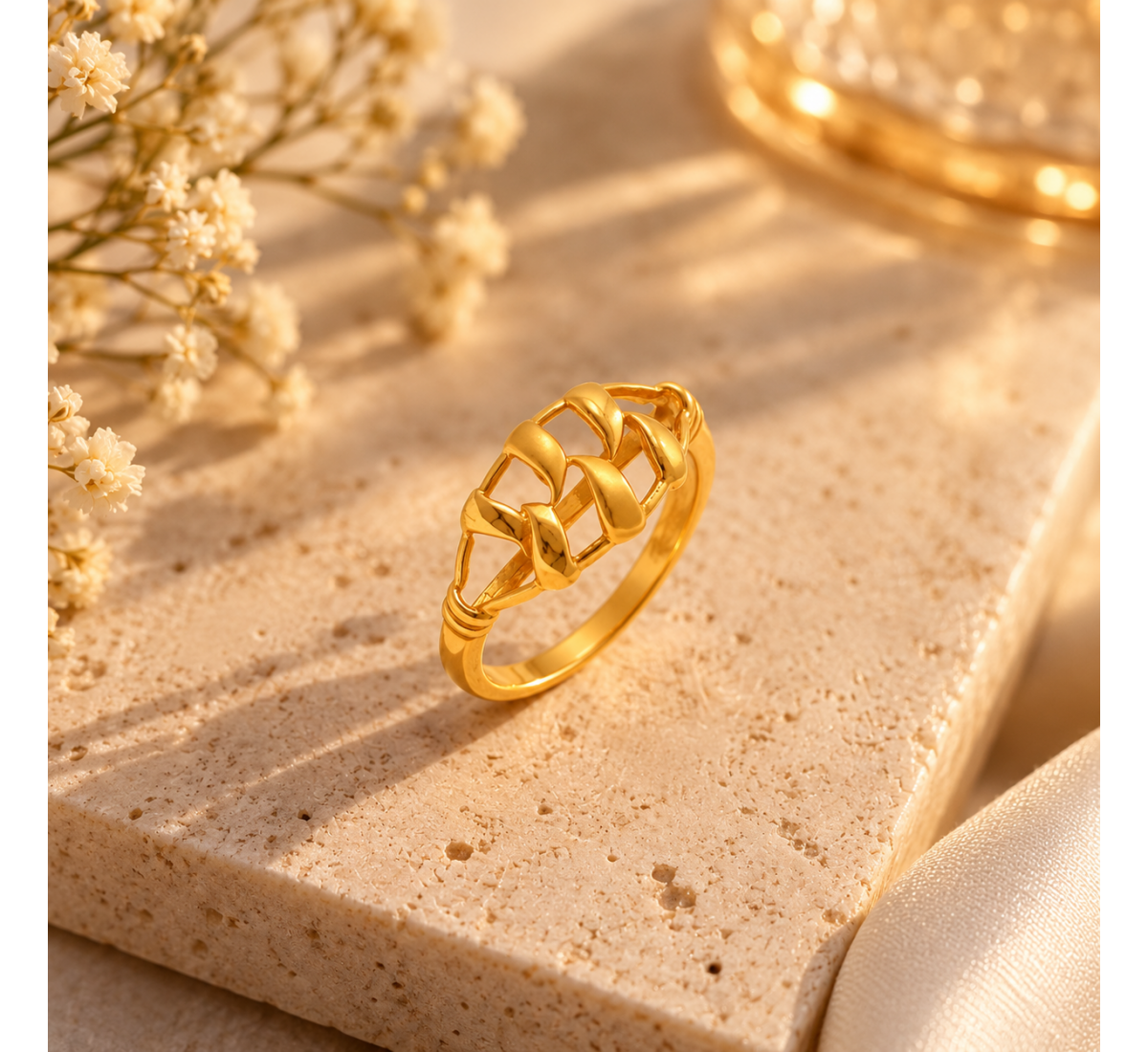 Metro Wheel Gold Ring