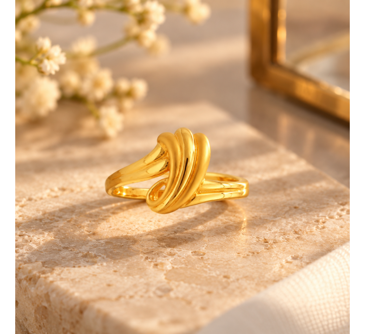 Eloise Lina Gold Ring