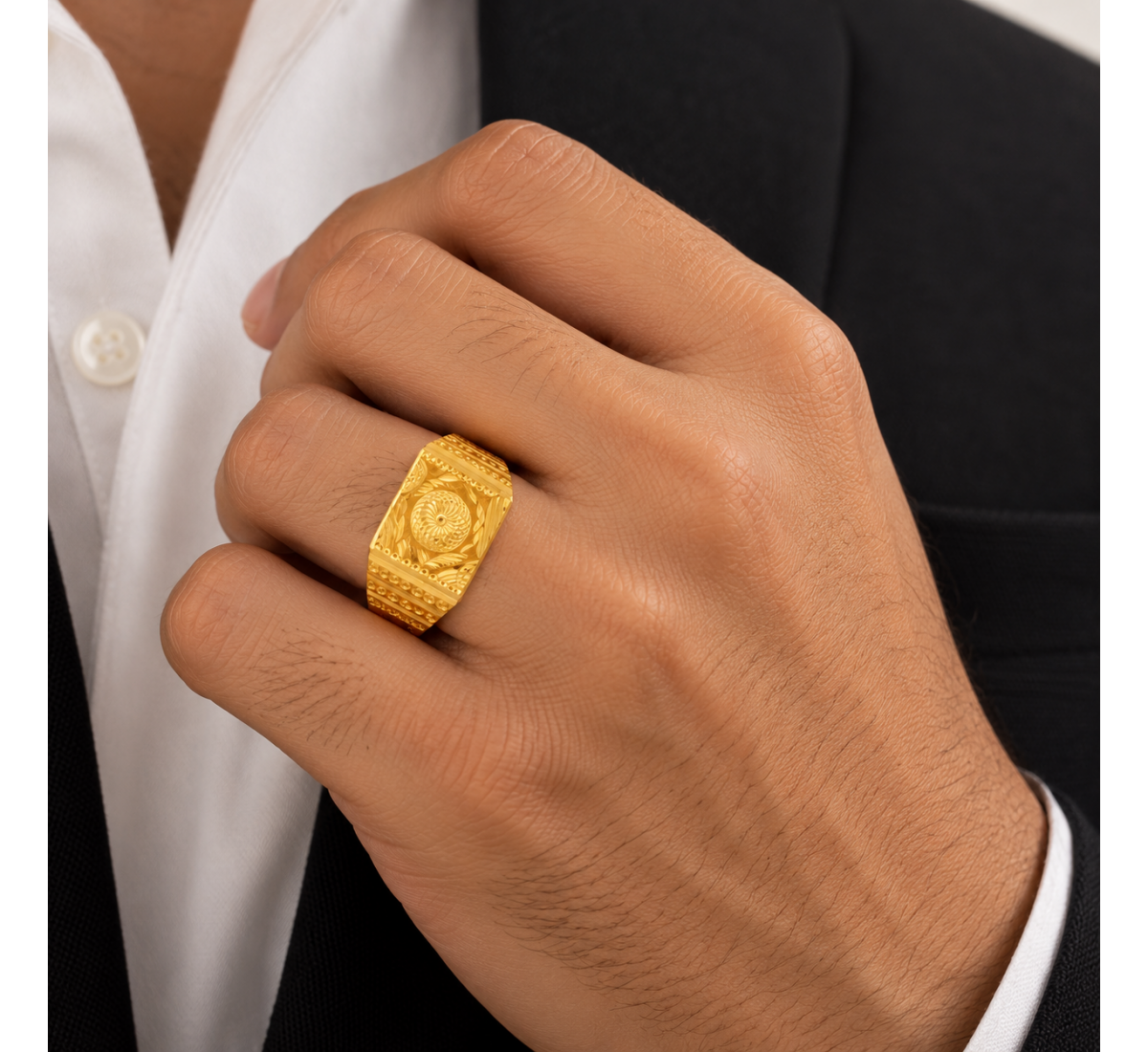 Glam Daisy Gold Ring
