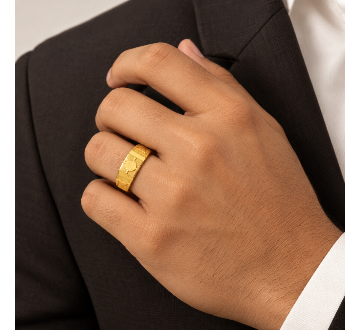 Nia Ava Gold Ring