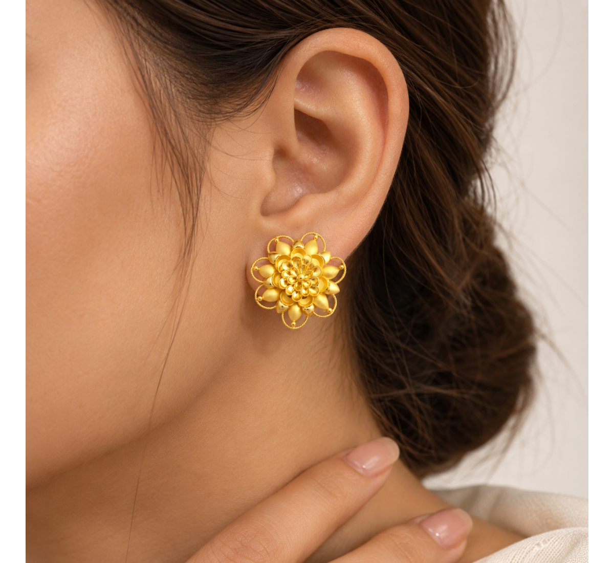 The Jenny Bloom Gold Stud